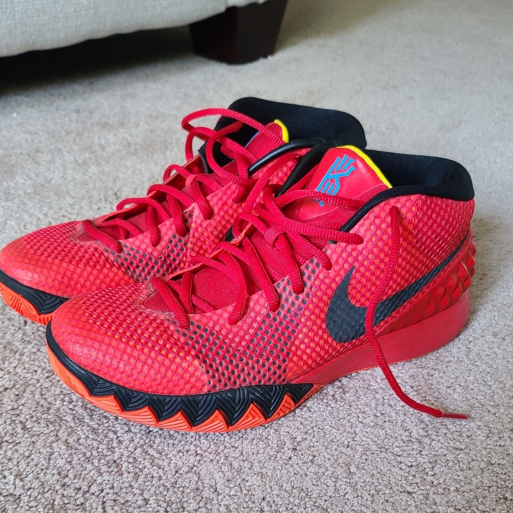 Nike Kyrie 1 Deceptive Red Basketball Sneakers